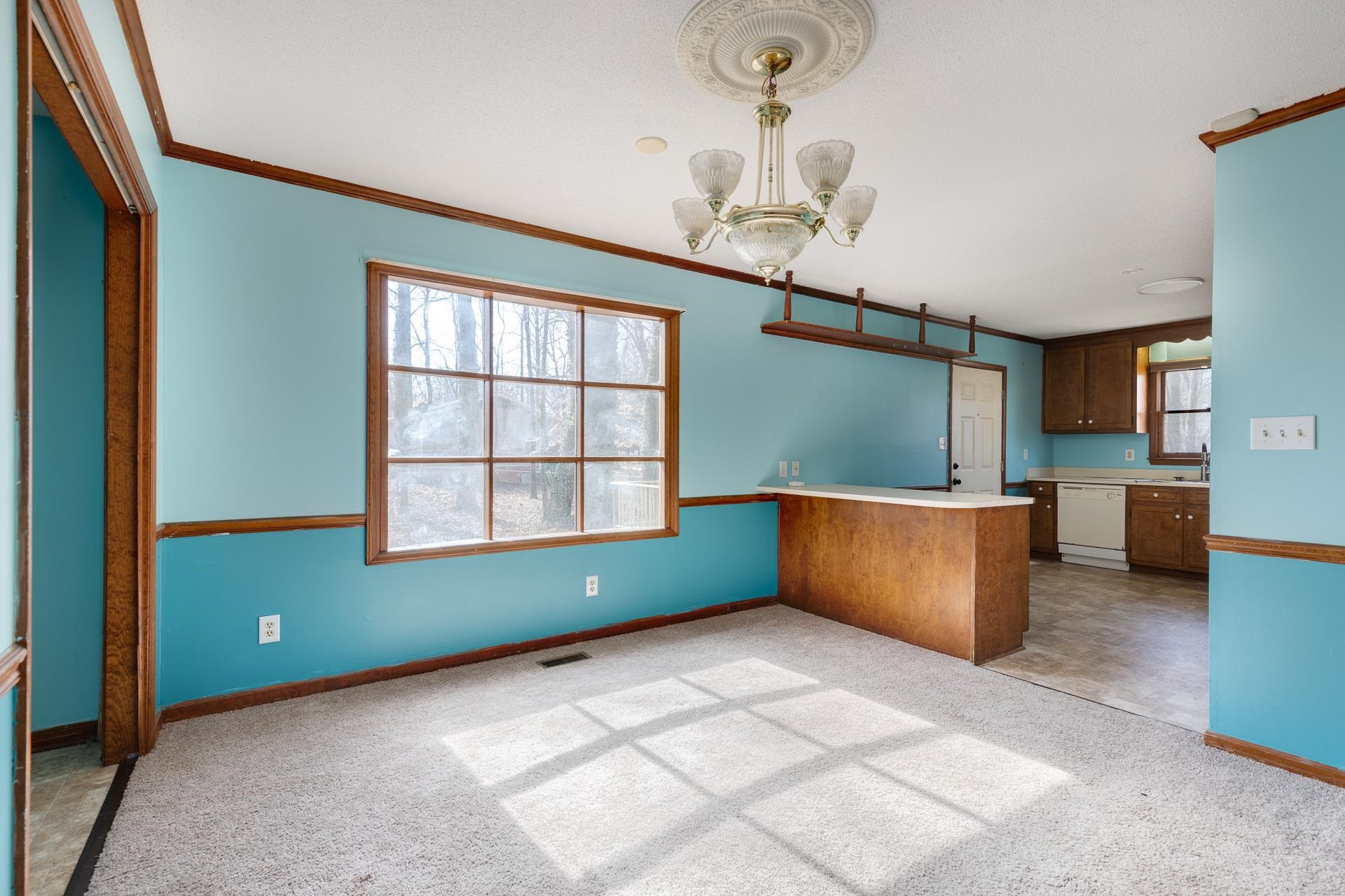 706 E Stagecoach Road