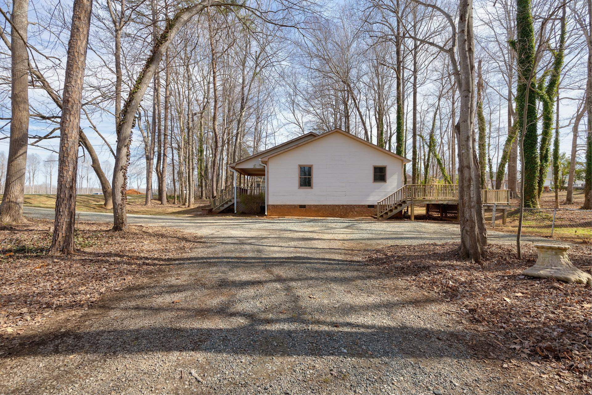 706 E Stagecoach Road