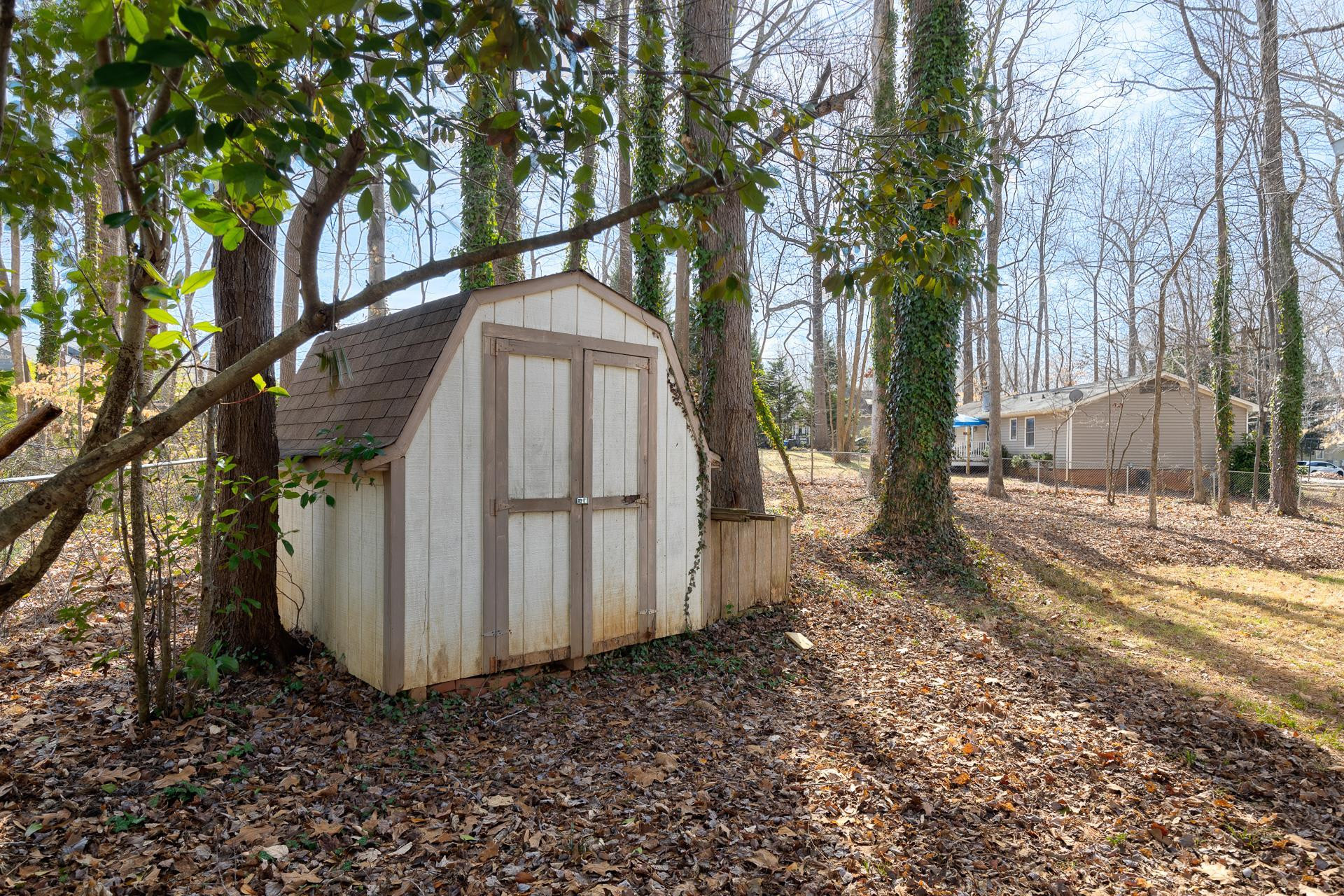 706 E Stagecoach Road