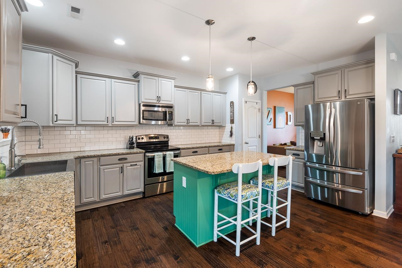 509 Bunker Court
