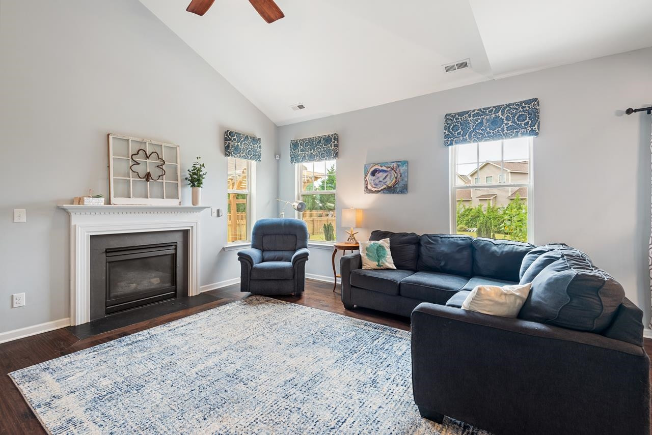 509 Bunker Court
