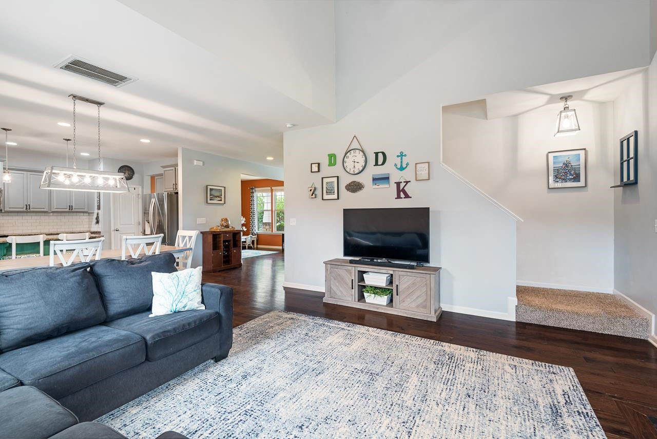 509 Bunker Court