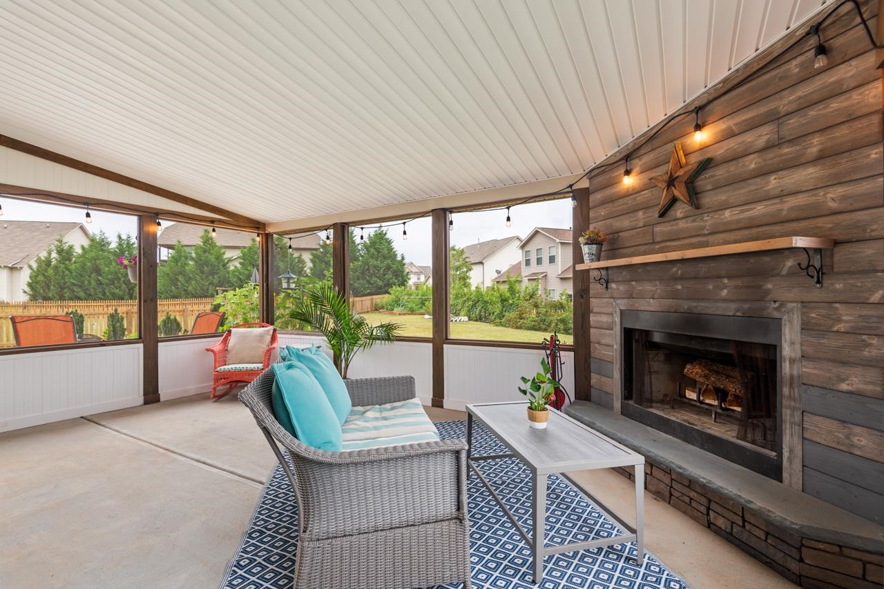 509 Bunker Court
