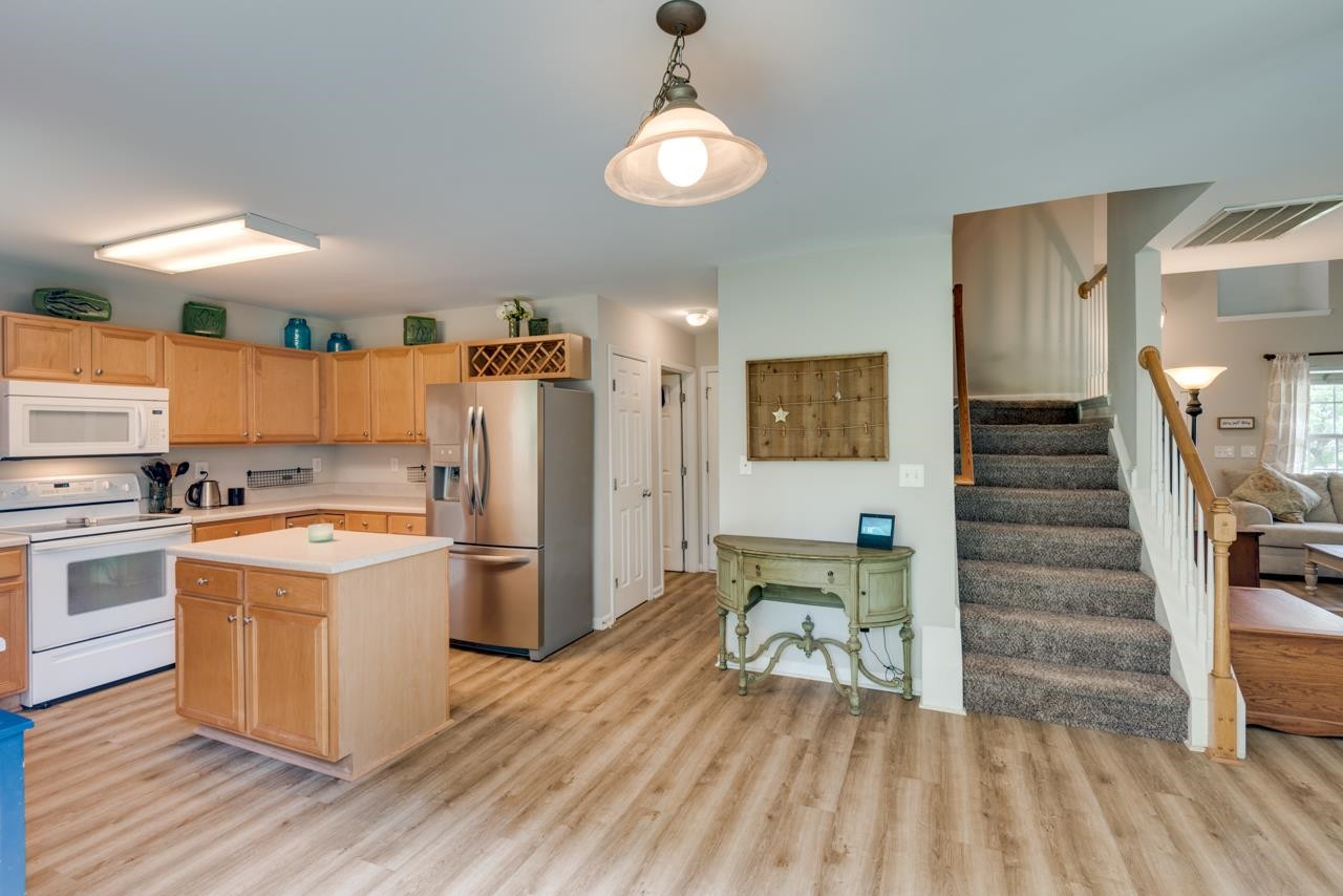 213 Morning View Court