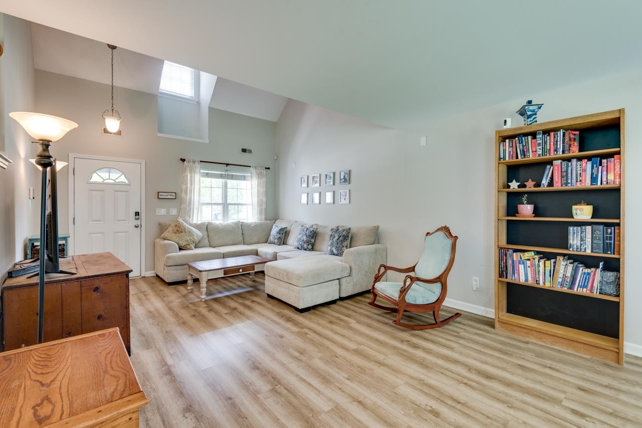 213 Morning View Court