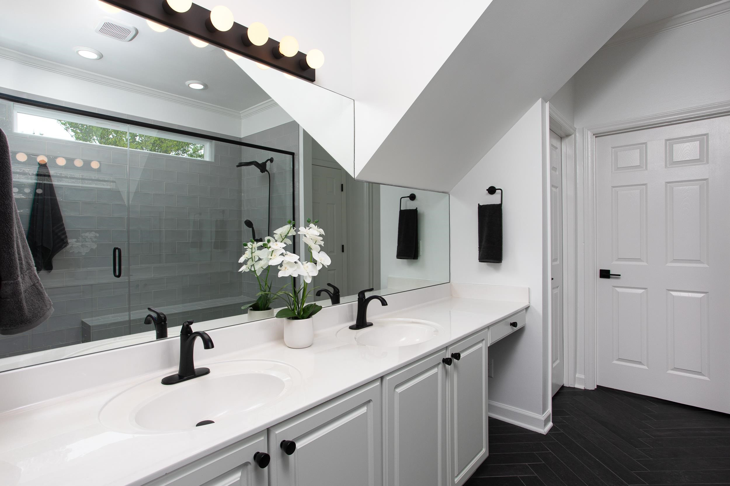 3205 Ridgestone Parkway