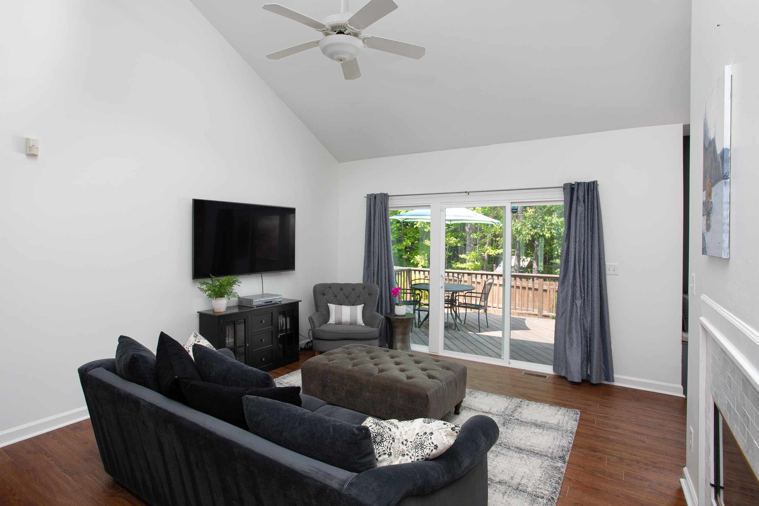 3205 Ridgestone Parkway