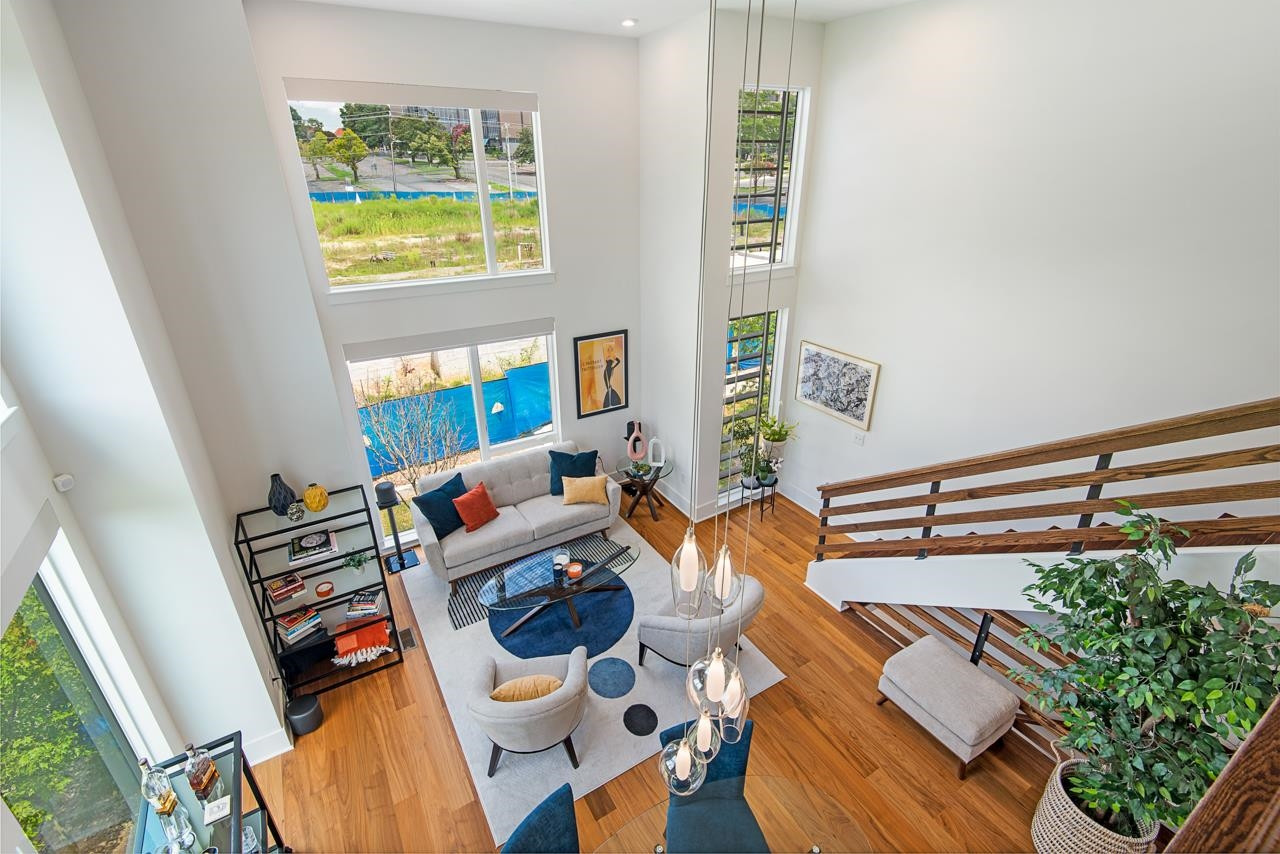 512 Gordon Street # 807