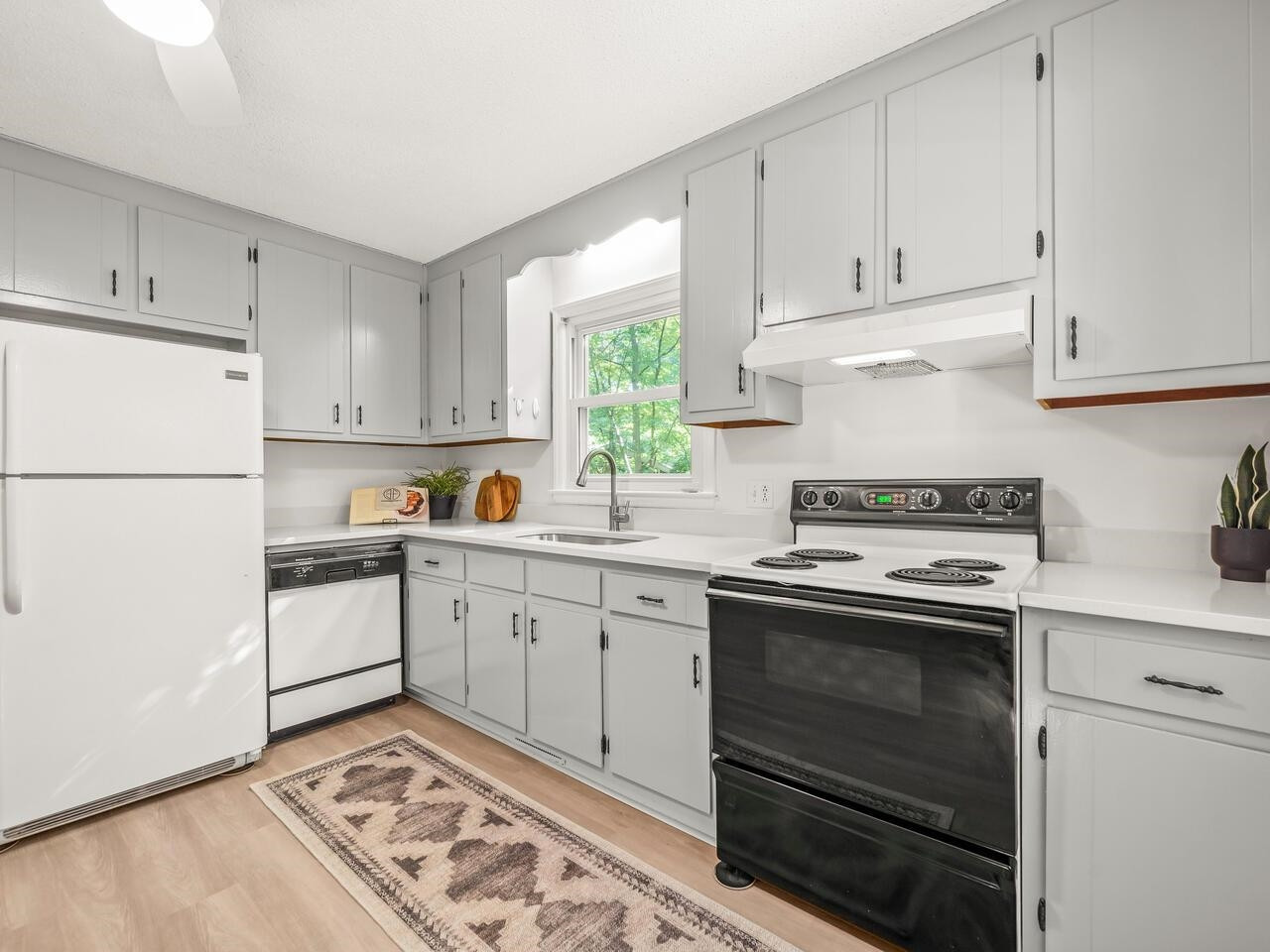1205 Hydrangea Court