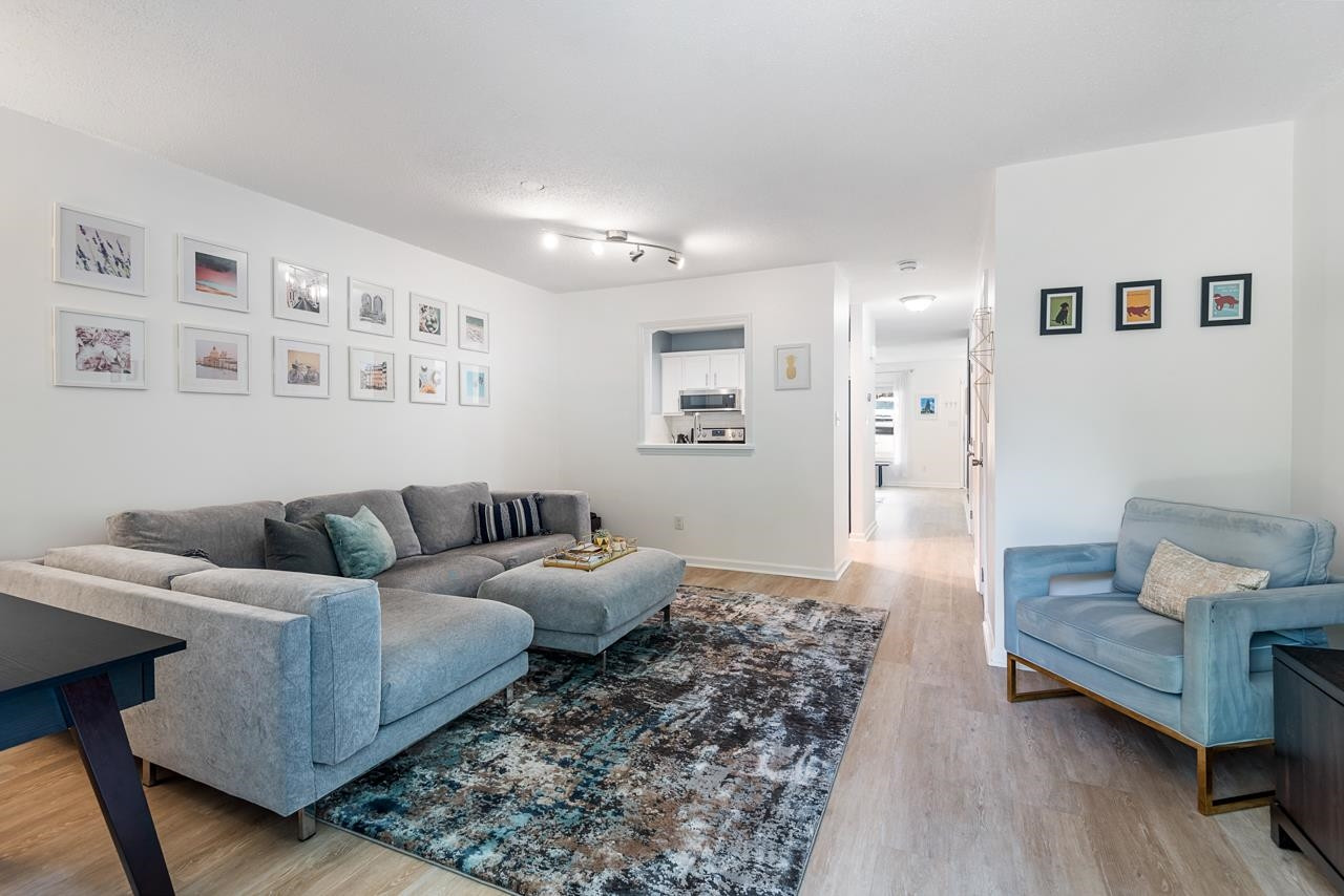 75 Forest Oaks Drive