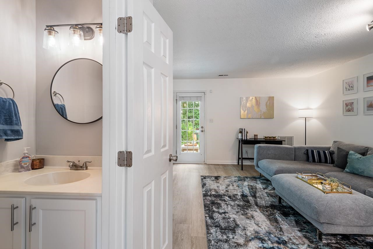 75 Forest Oaks Drive