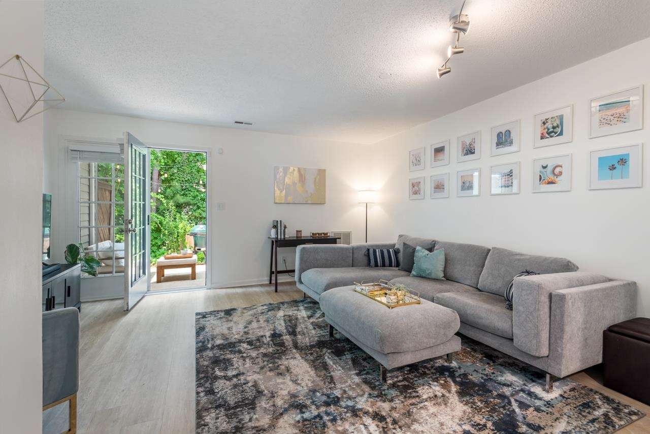 75 Forest Oaks Drive