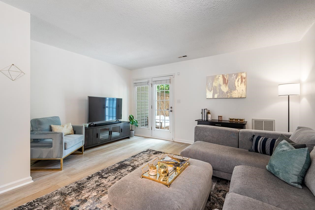 75 Forest Oaks Drive