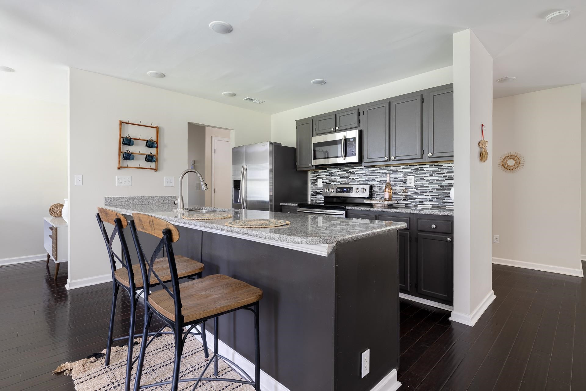 8 Summerglen Court