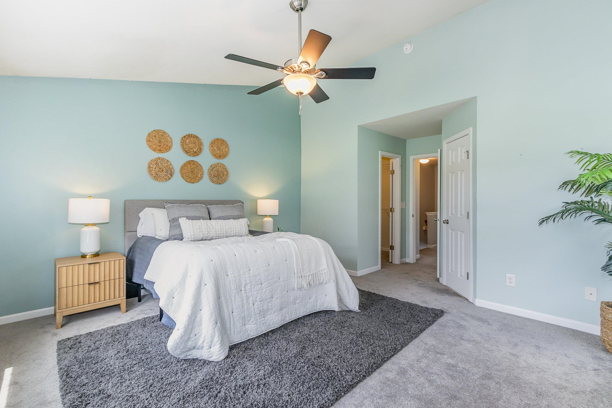 100 Stratford Lakes Drive # 255