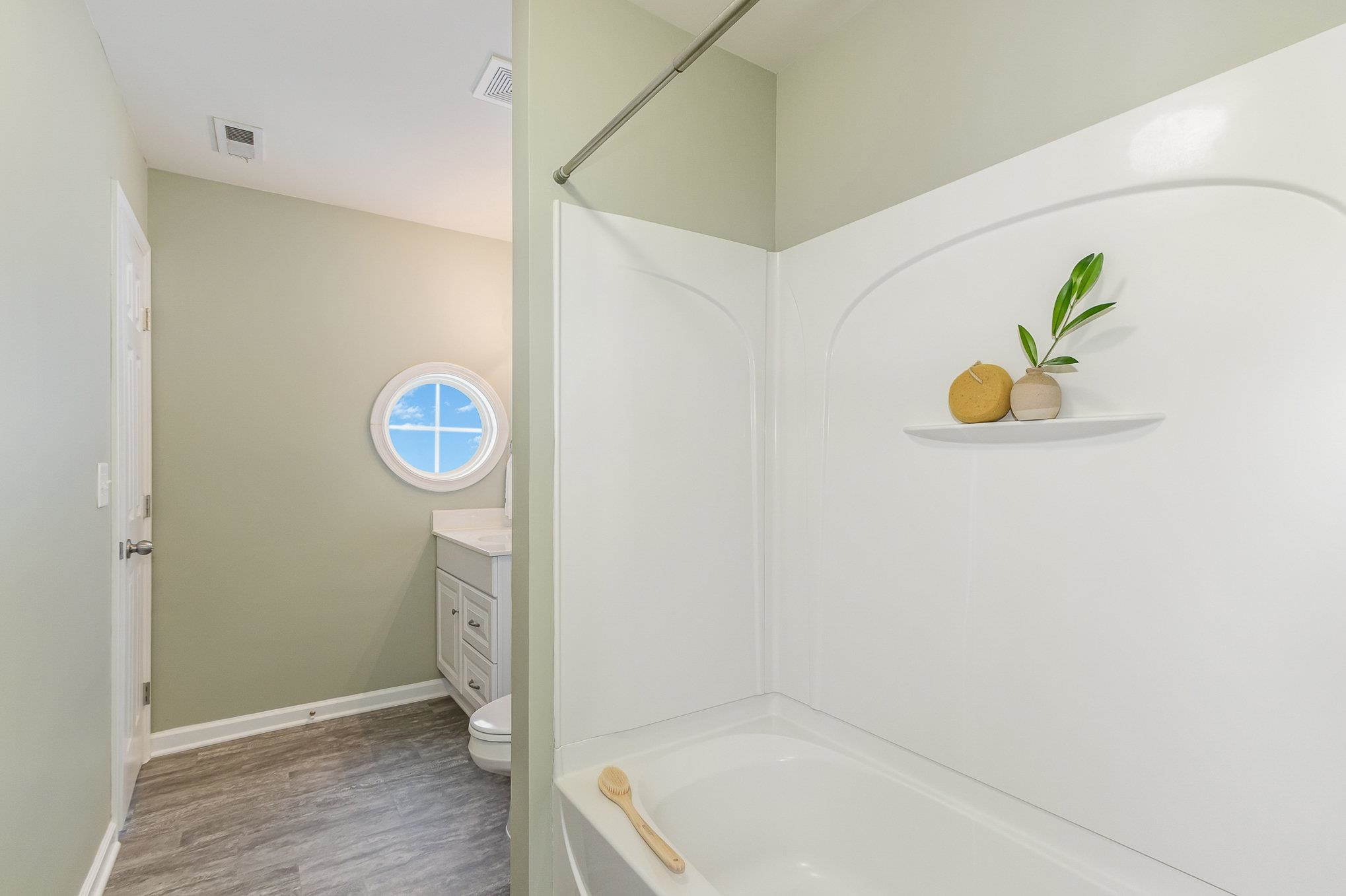 100 Stratford Lakes Drive # 255