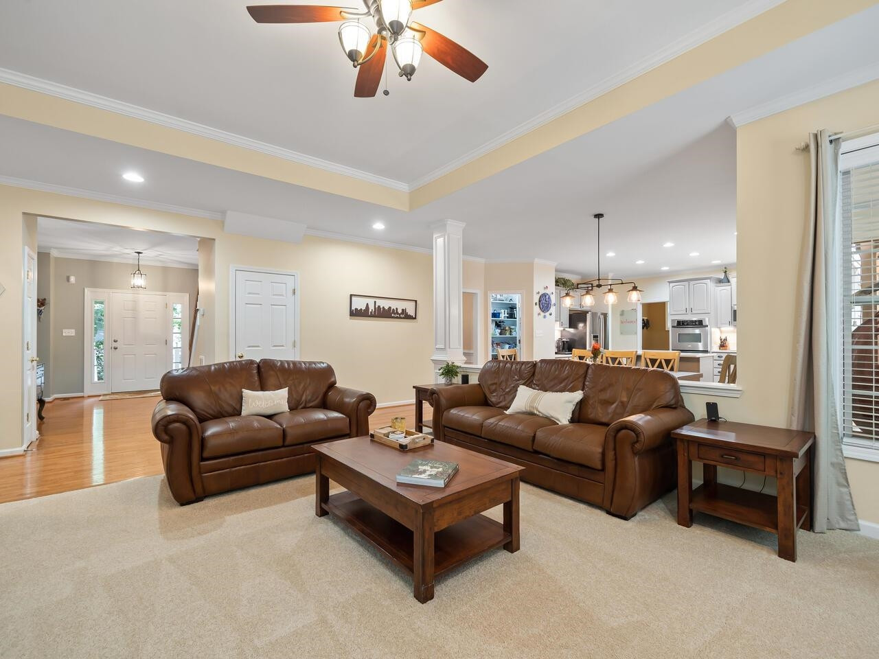 1807 W Chapman Court