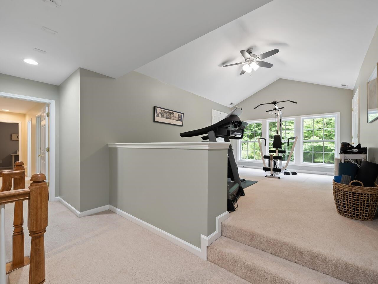 1807 W Chapman Court