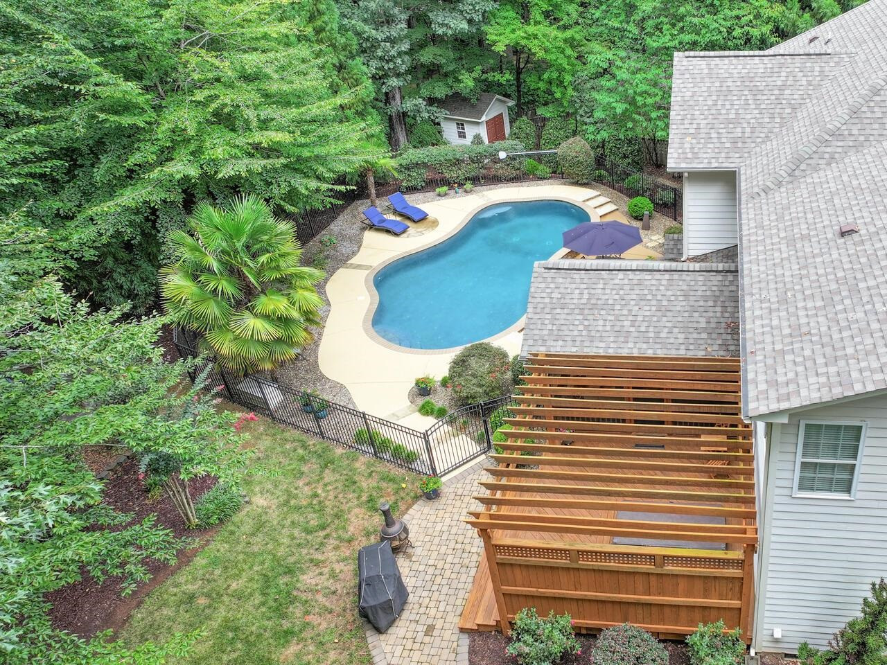 1807 W Chapman Court