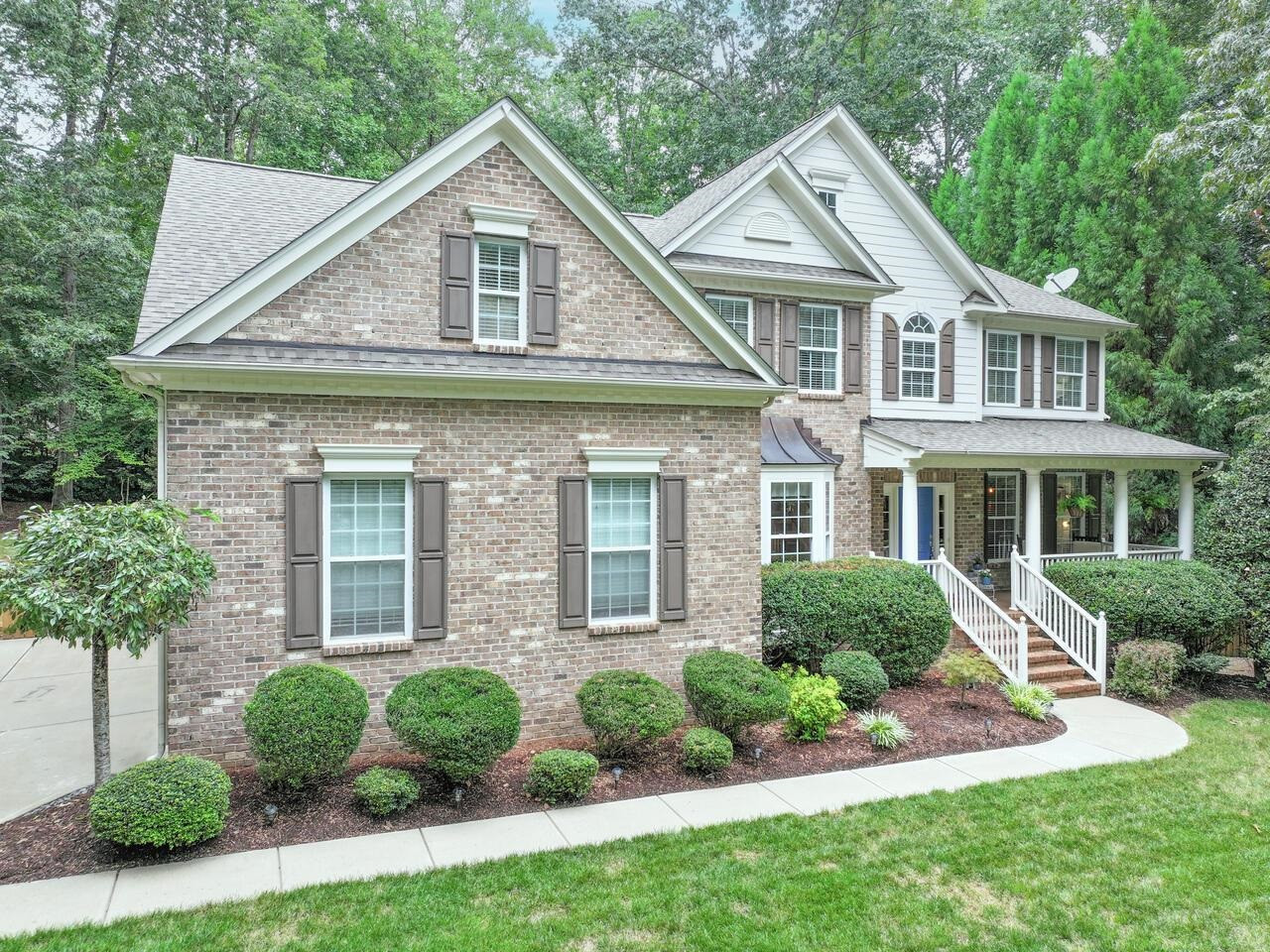 1807 W Chapman Court