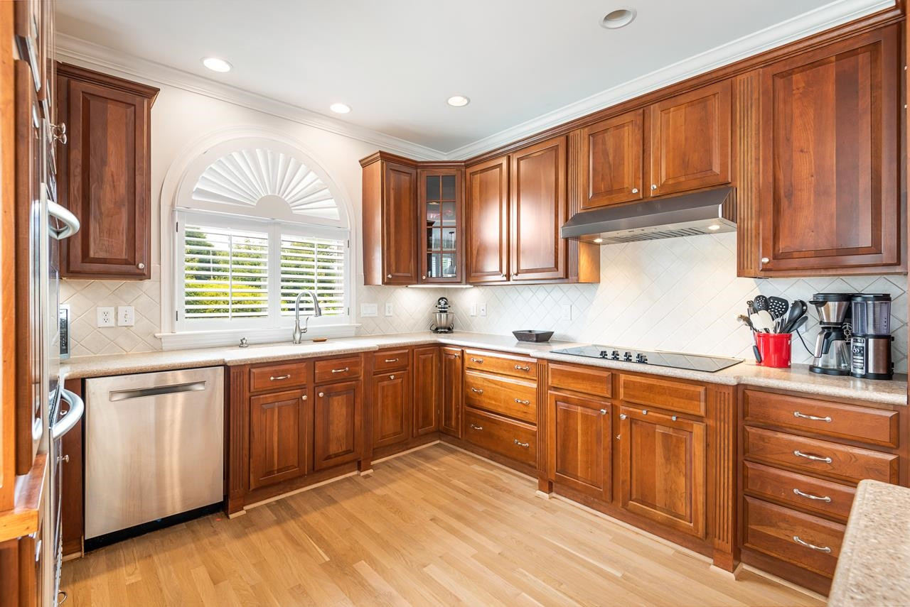 9 Goldenrod Place