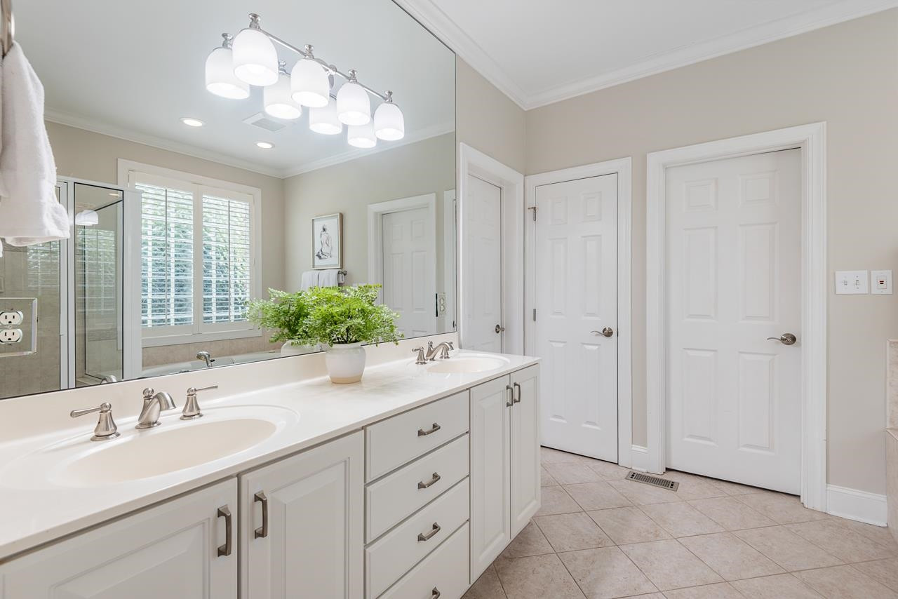 9 Goldenrod Place