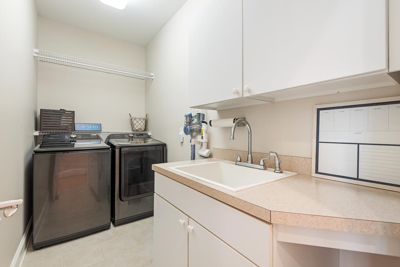 9 Goldenrod Place