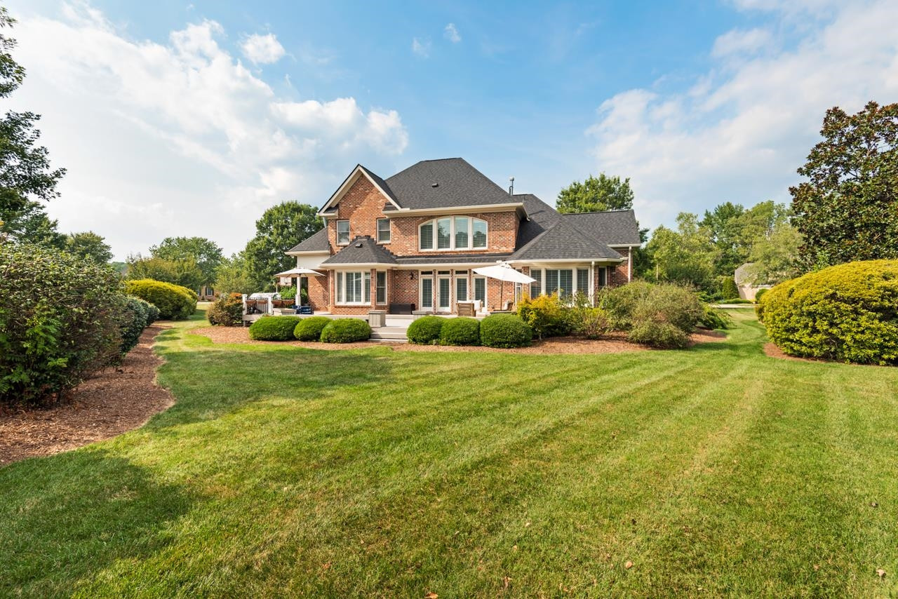 9 Goldenrod Place