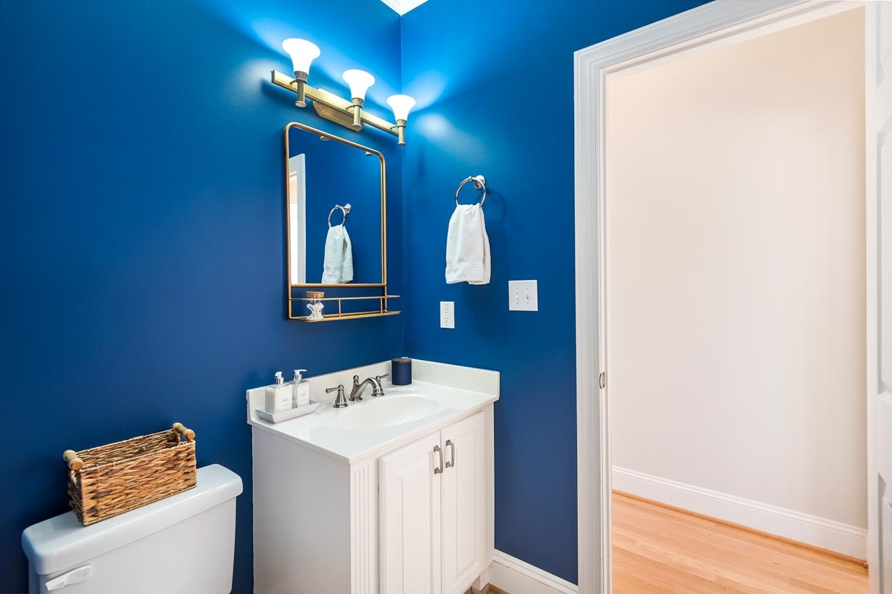 9 Goldenrod Place