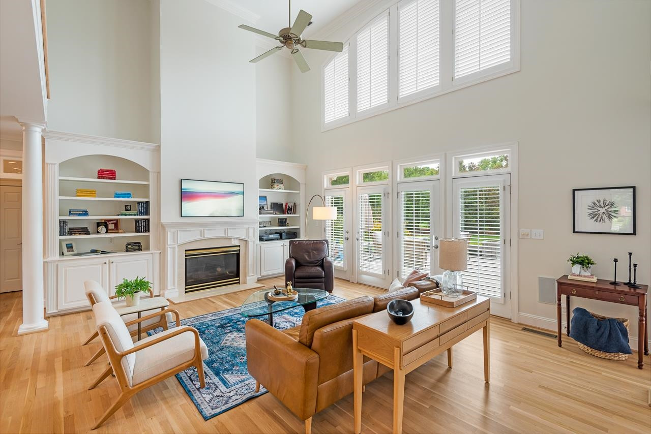 9 Goldenrod Place