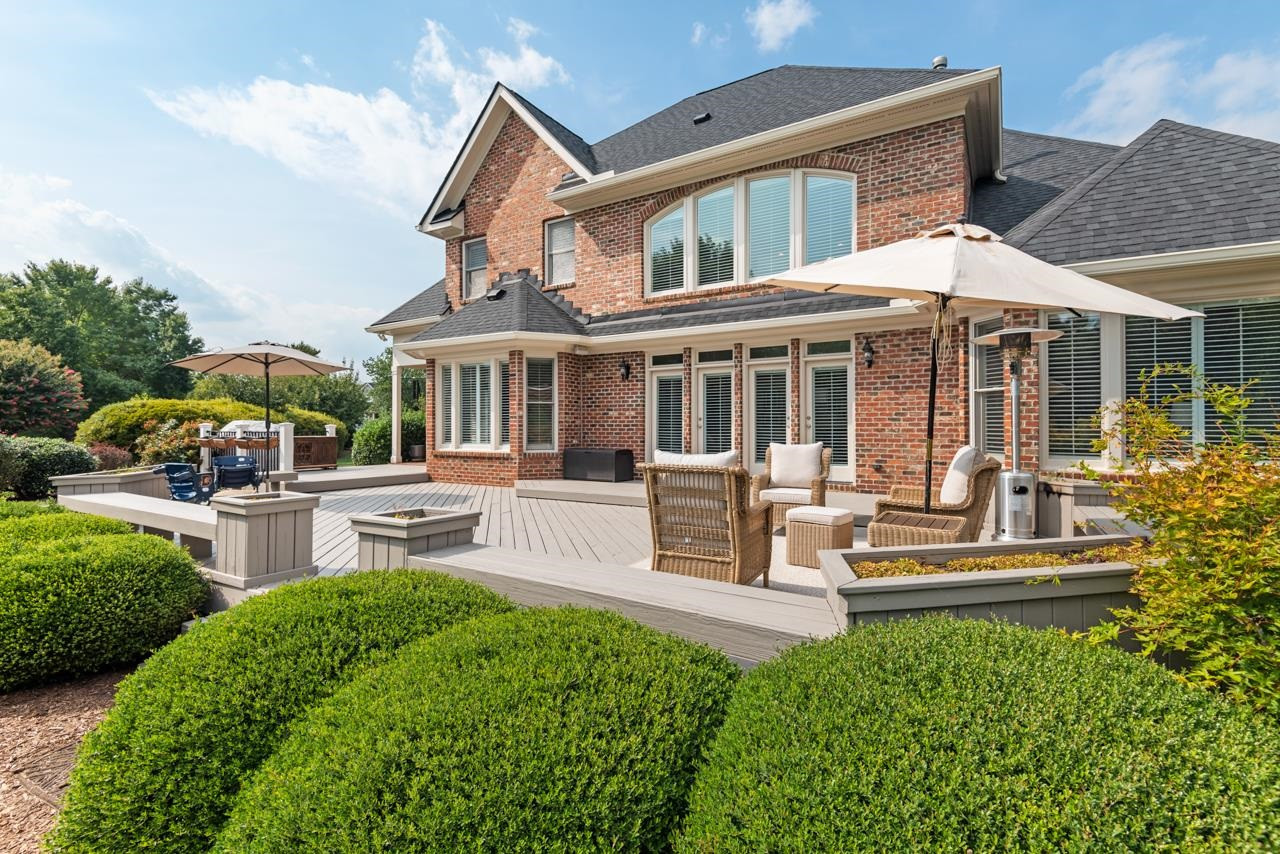 9 Goldenrod Place