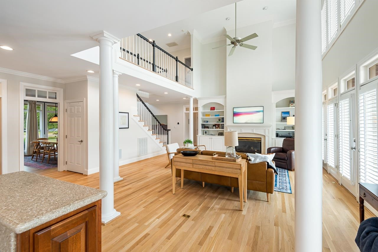 9 Goldenrod Place