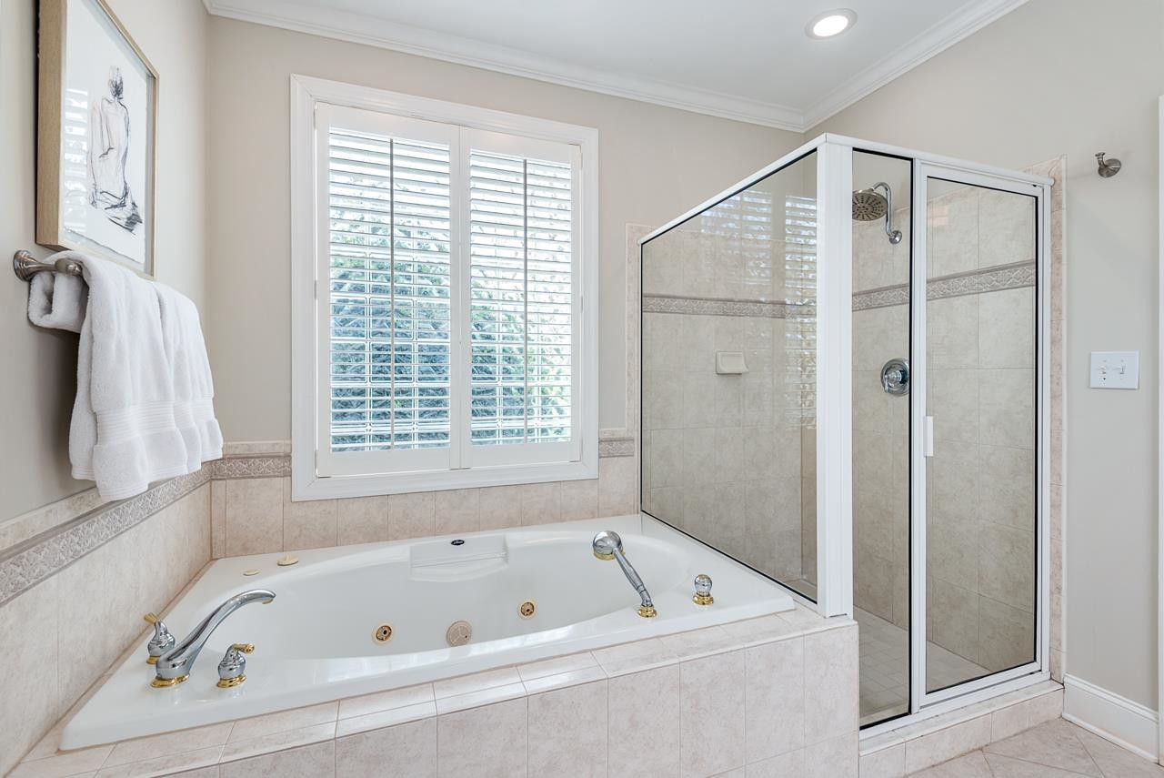 9 Goldenrod Place