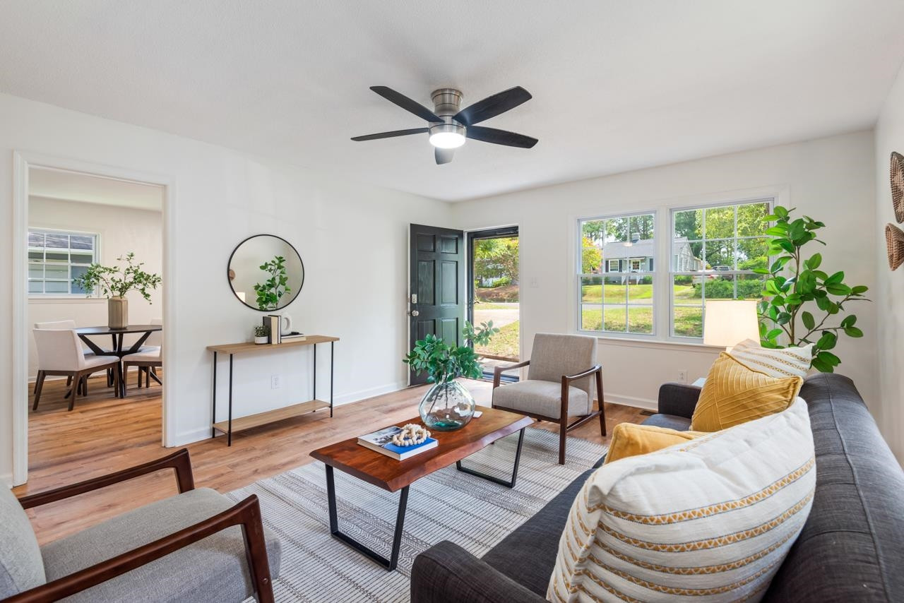 2520 Glendale Avenue