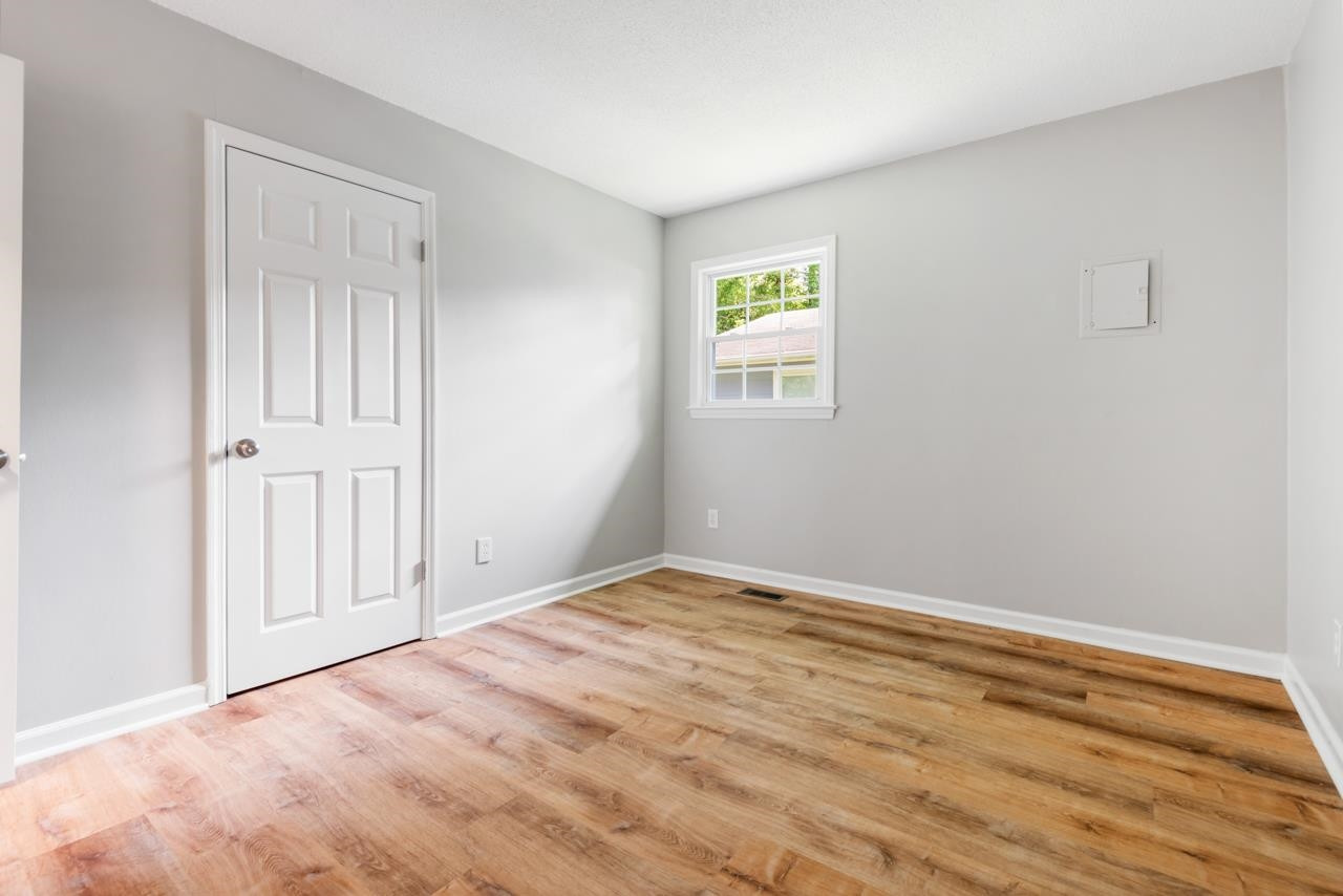 2520 Glendale Avenue