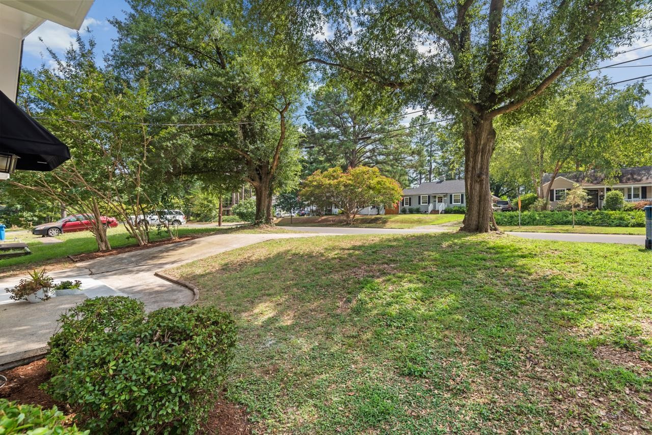 2520 Glendale Avenue