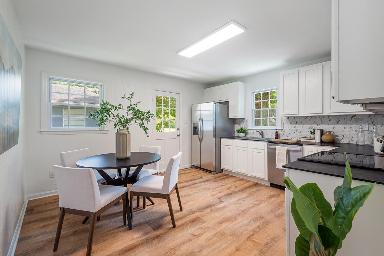 2520 Glendale Avenue