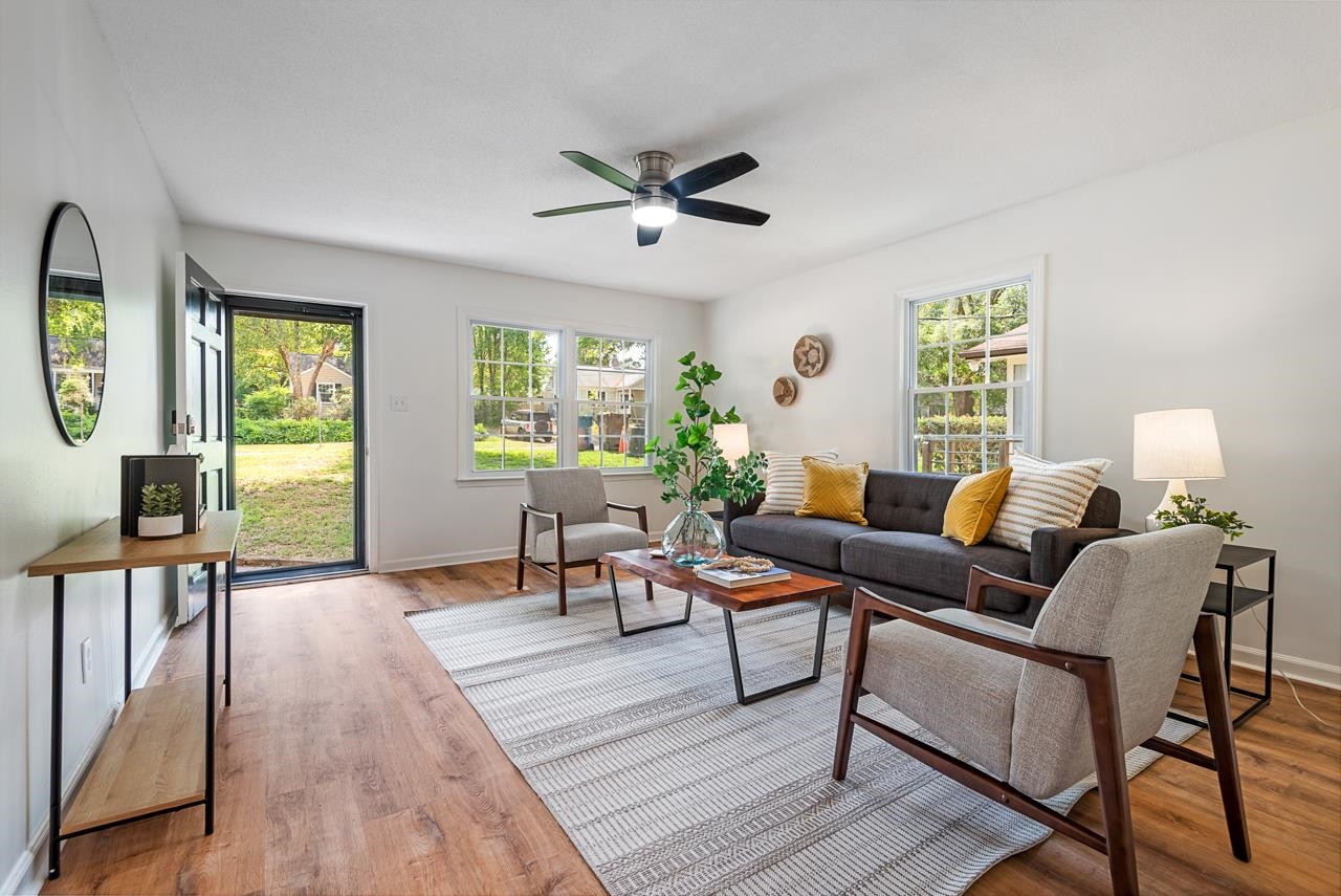 2520 Glendale Avenue