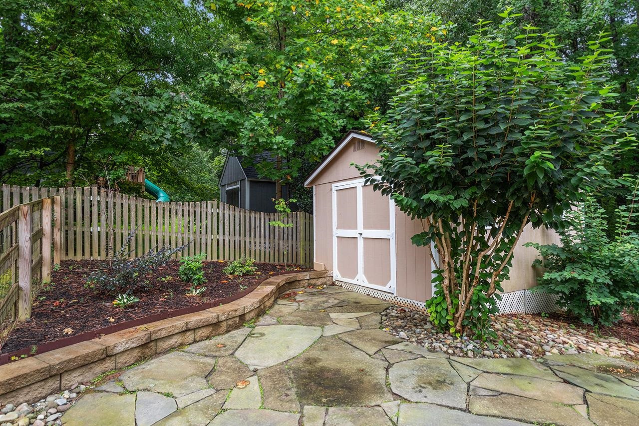 11 Quail Hunt Circle