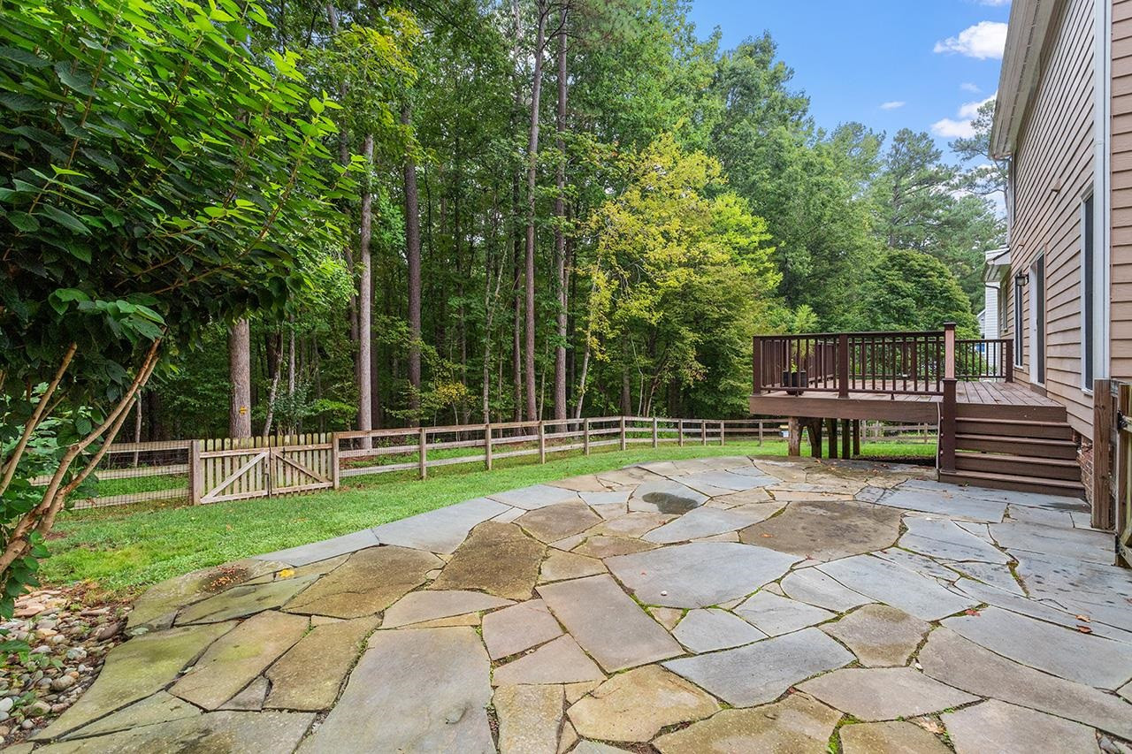 11 Quail Hunt Circle