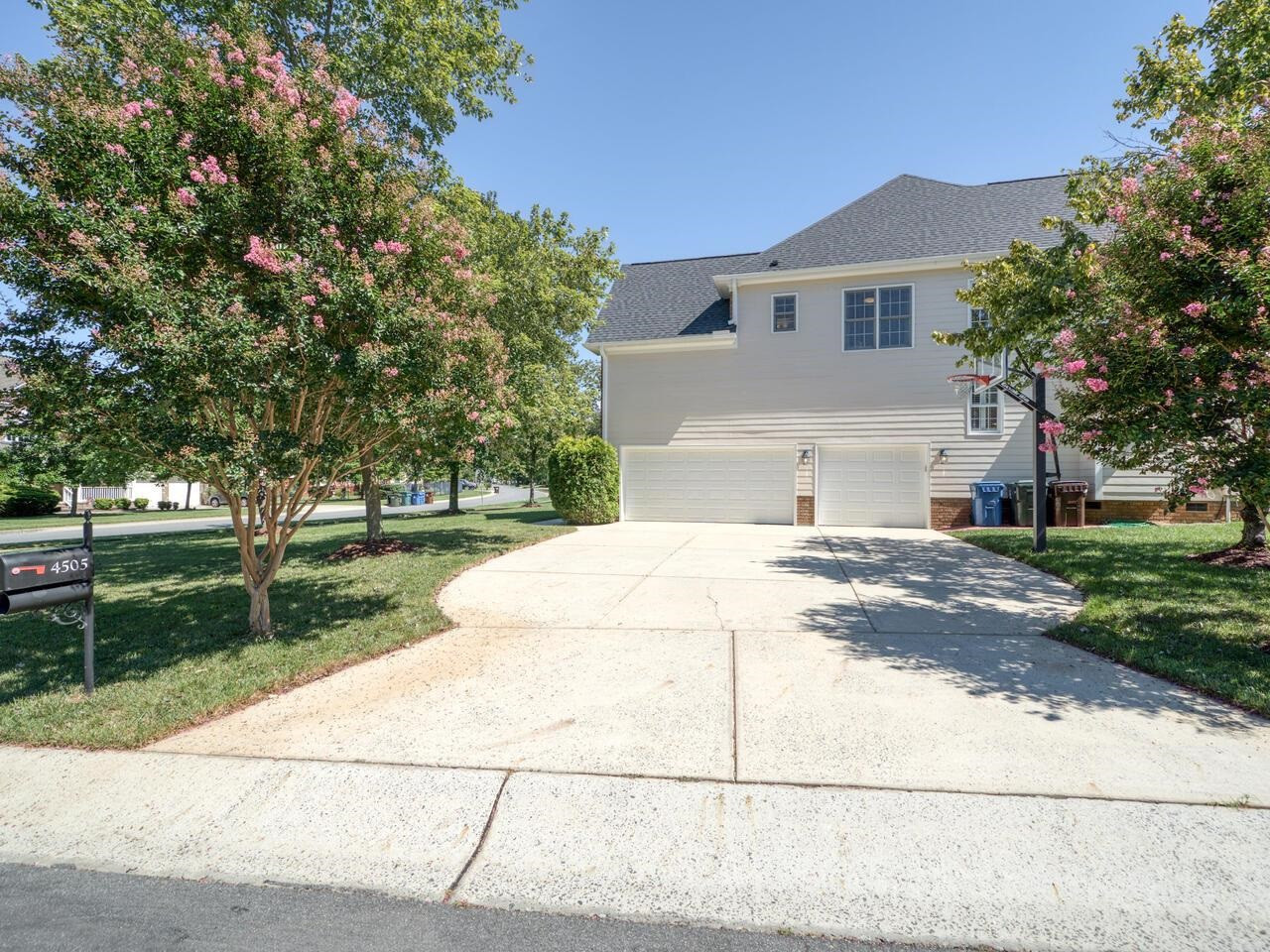 4505 Cumberland Drive