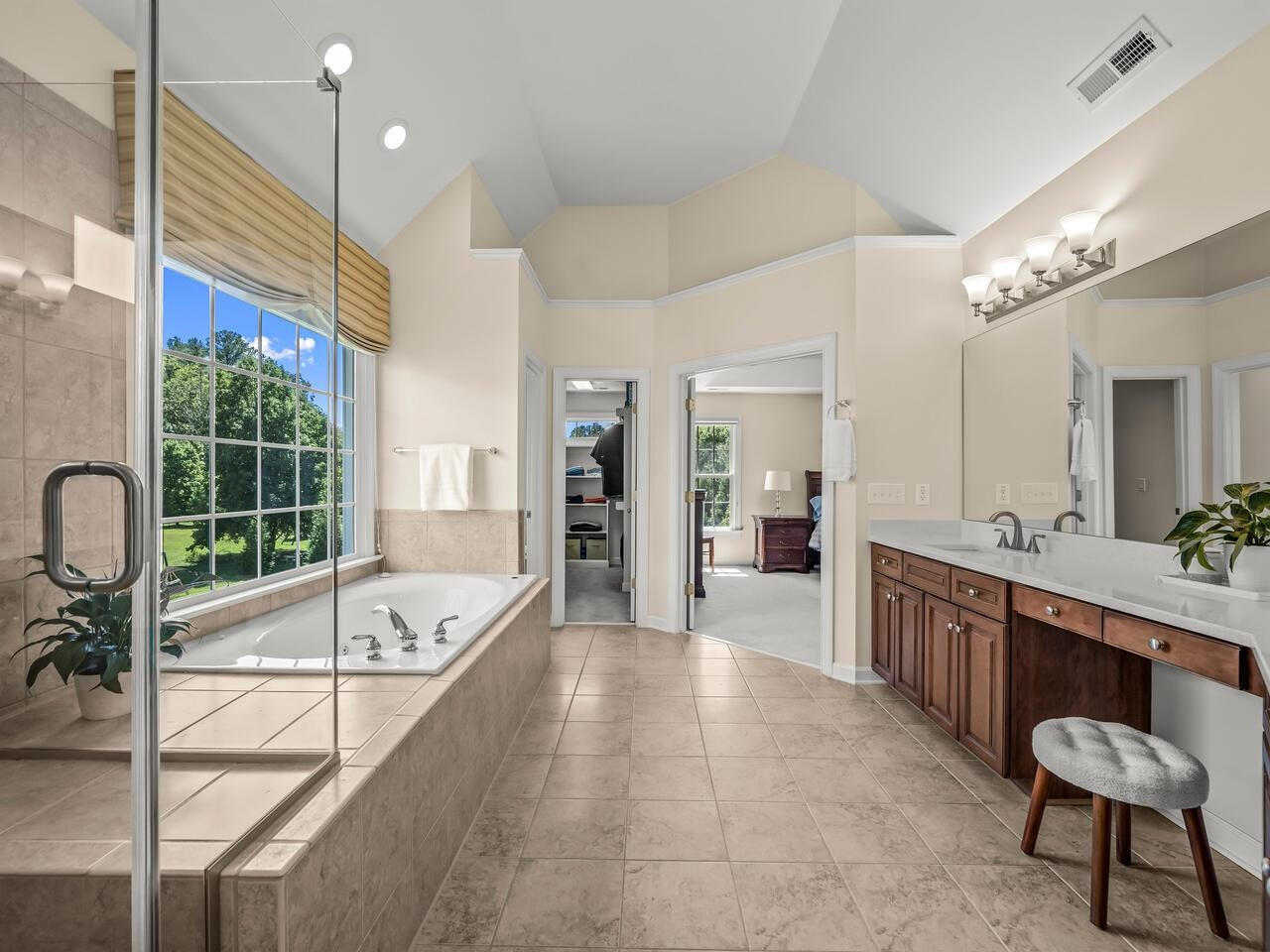 4505 Cumberland Drive