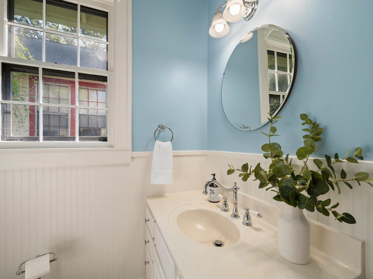 2406 Englewood Avenue