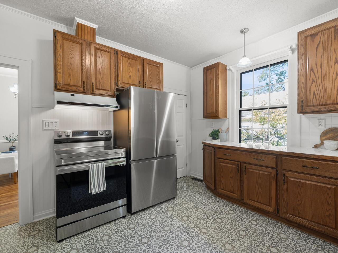 2406 Englewood Avenue