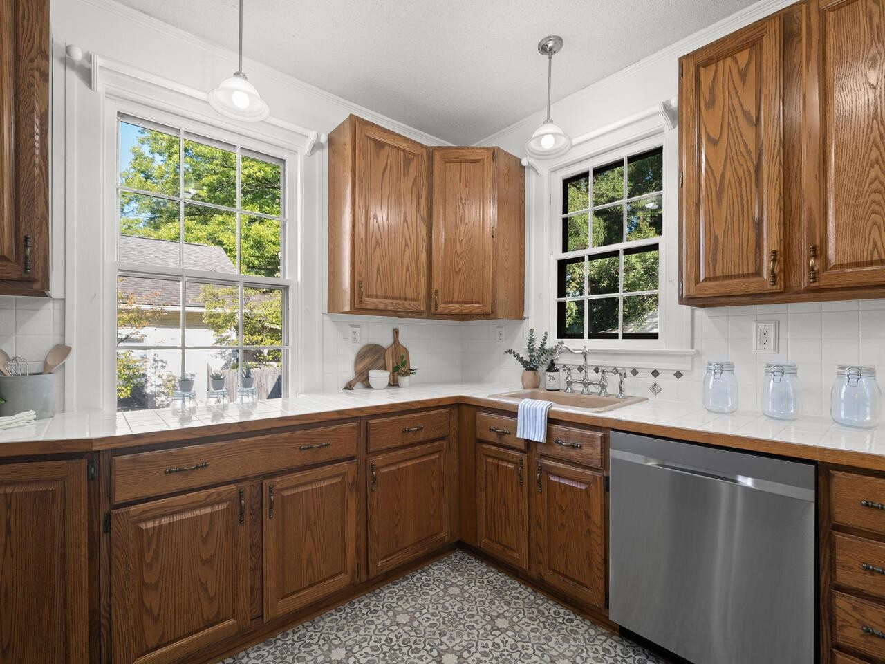 2406 Englewood Avenue