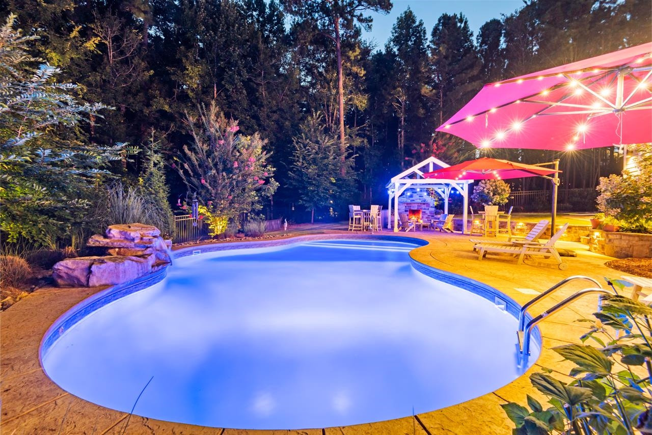 176 Lakes Edge Lane