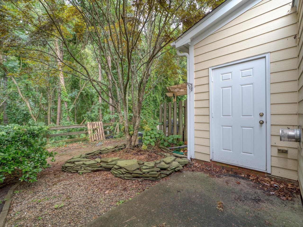 603 Carved Oak Drive