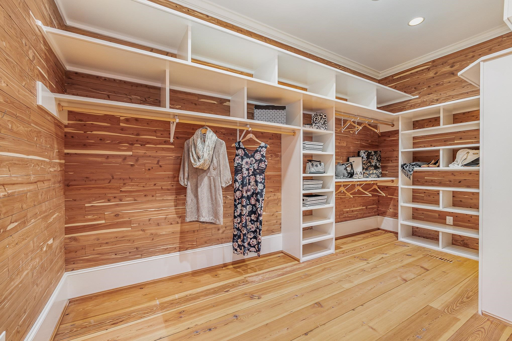 7728 Grace Cove Lane