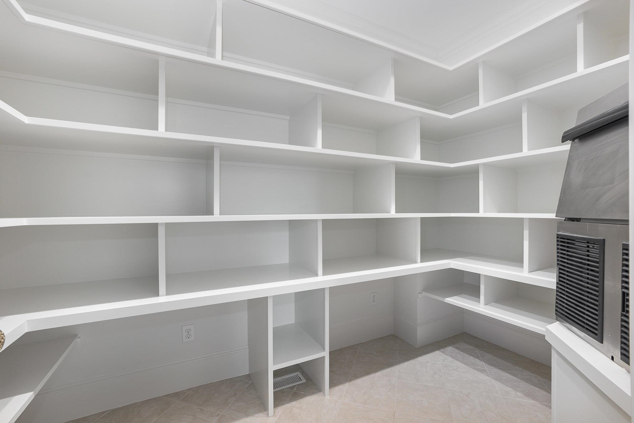 7728 Grace Cove Lane