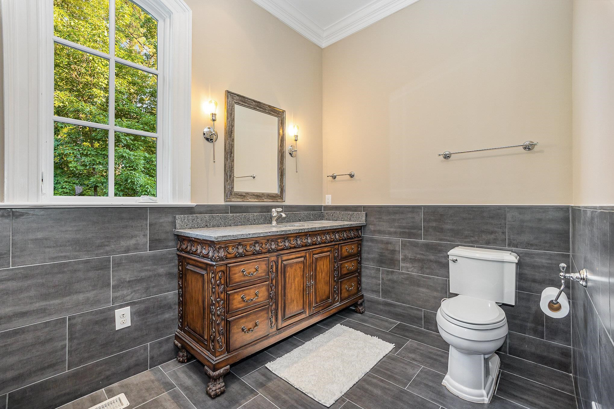 7728 Grace Cove Lane